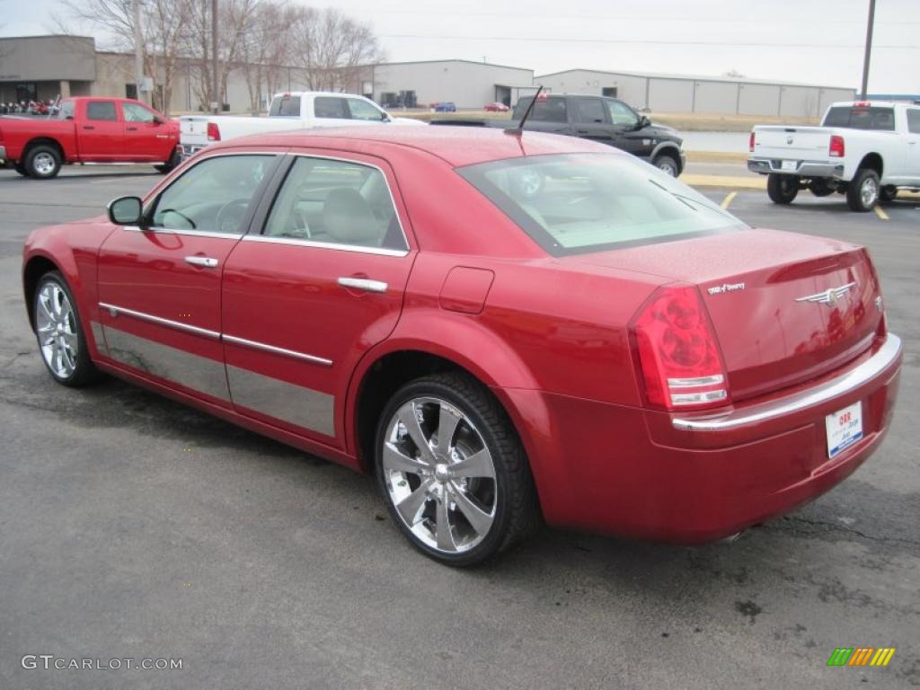 2008 300 C HEMI - Inferno Red Crystal Pearl / Dark Khaki/Light Graystone photo #20