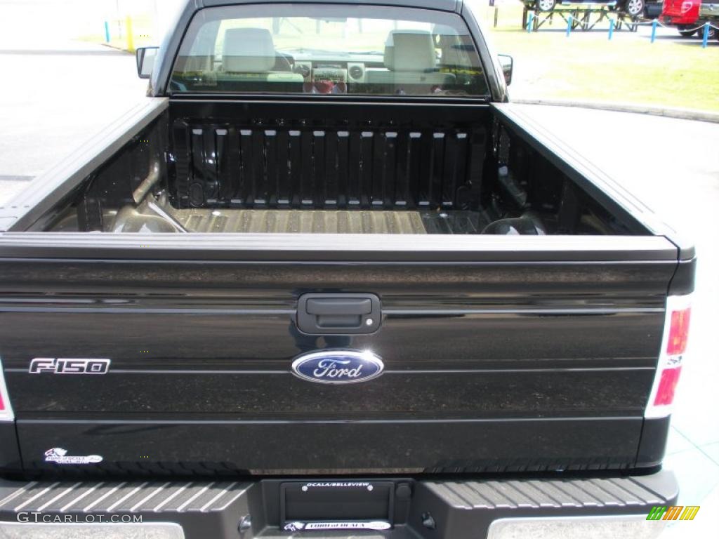 2010 F150 XL Regular Cab - Tuxedo Black / Tan photo #9