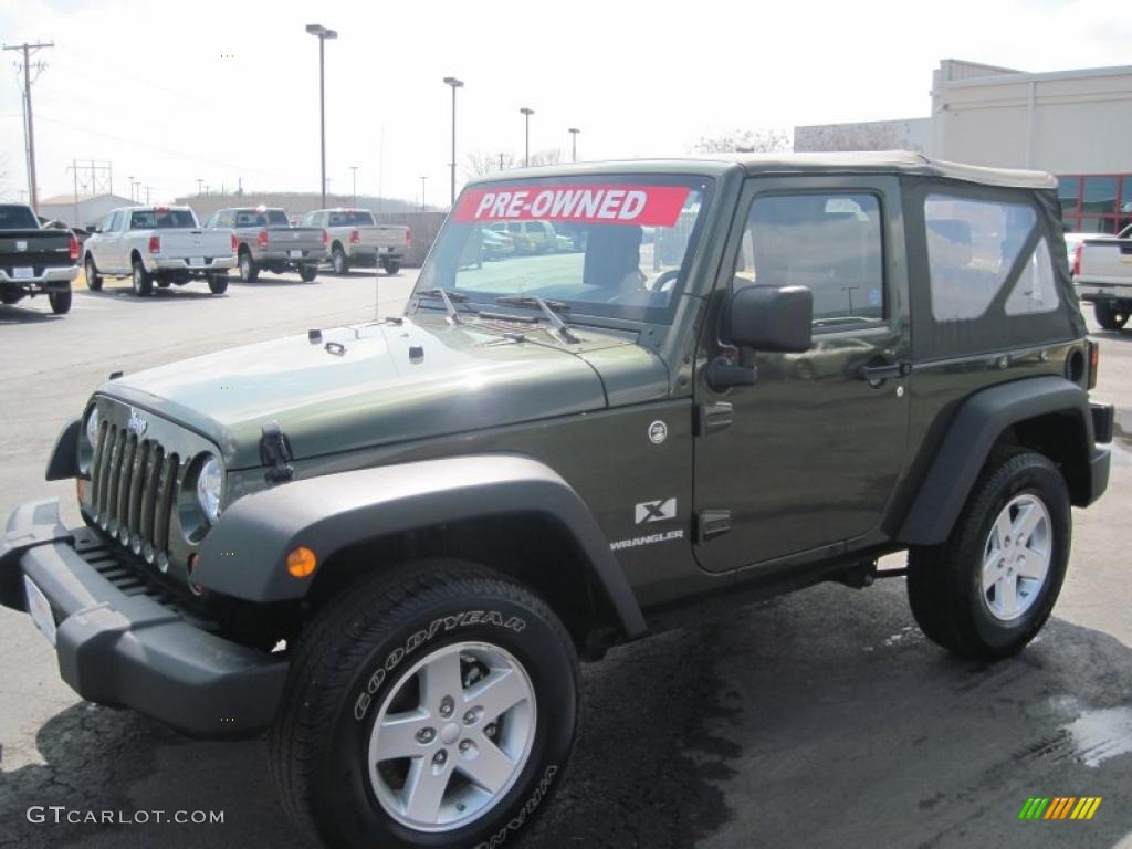 2008 Wrangler X 4x4 - Jeep Green Metallic / Dark Slate Gray/Medium Slate Gray photo #1