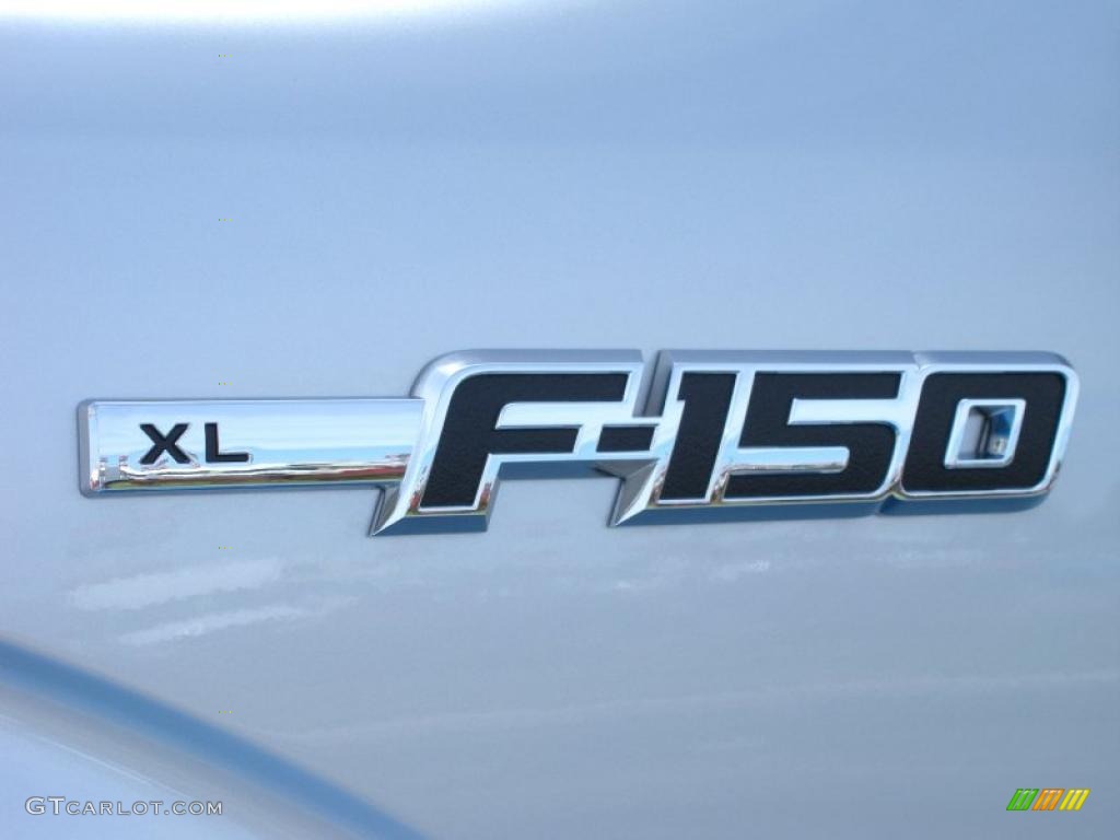 2010 F150 XL Regular Cab - Ingot Silver Metallic / Medium Stone photo #4