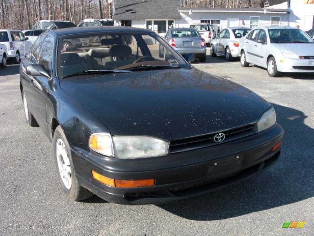 1993 Camry LE V6 Sedan - Black / Beige photo #1