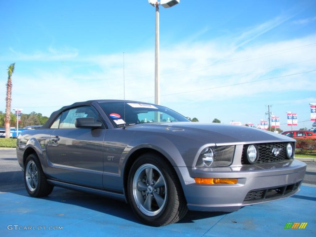 2006 Mustang GT Premium Convertible - Satin Silver Metallic / Black photo #7