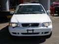 White - S40 1.9T Photo No. 2