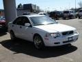 White - S40 1.9T Photo No. 3