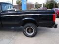 1992 Black Ford F150 XLT Regular Cab 4x4  photo #32