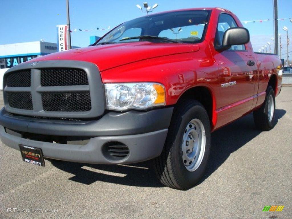 2005 Ram 1500 ST Regular Cab - Flame Red / Taupe photo #1