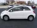 Polar White - Yaris 3 Door Liftback Photo No. 5