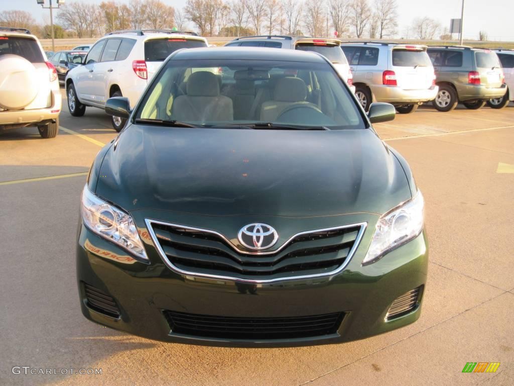 2010 Camry LE - Spruce Mica / Ash Gray photo #5