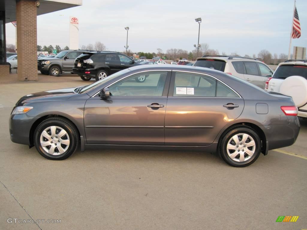 2010 Camry LE - Magnetic Gray Metallic / Ash Gray photo #3