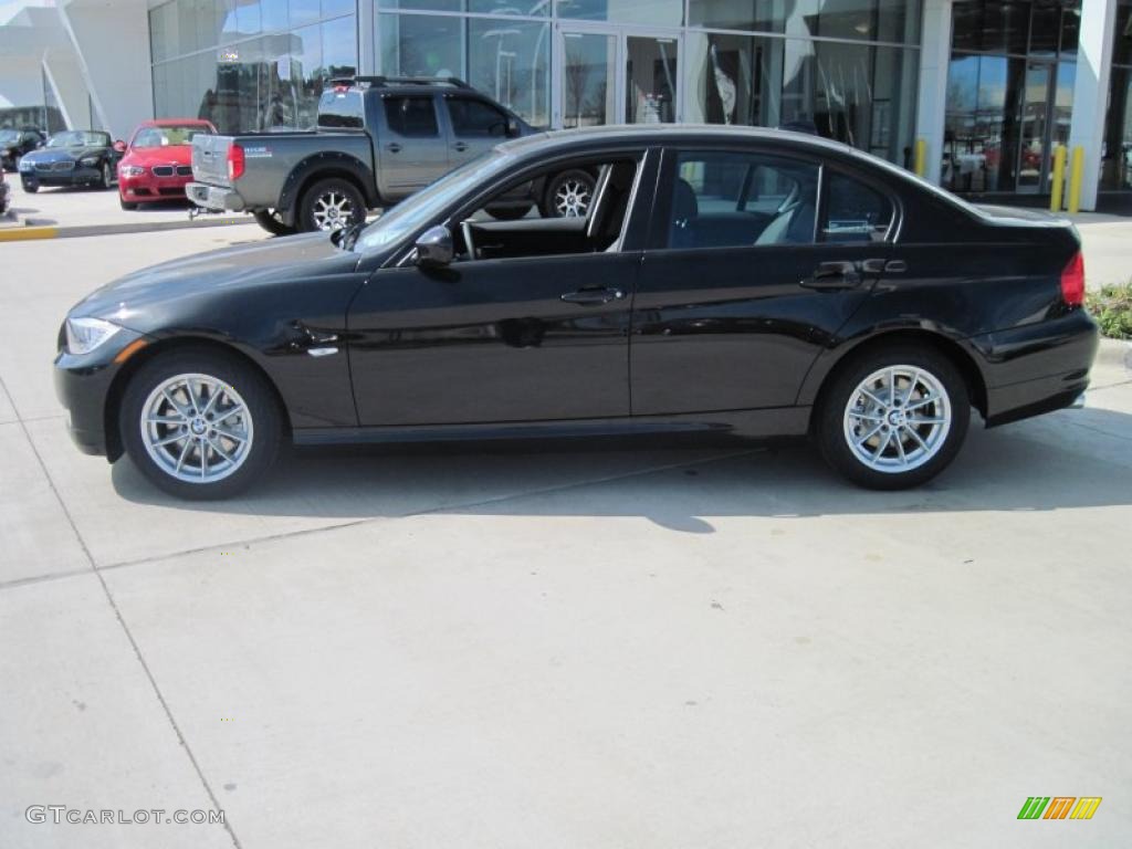 2010 3 Series 328i Sedan - Black Sapphire Metallic / Black photo #3