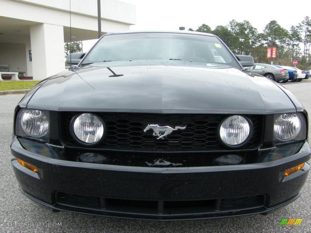2007 Mustang GT Premium Coupe - Black / Black/Red photo #8