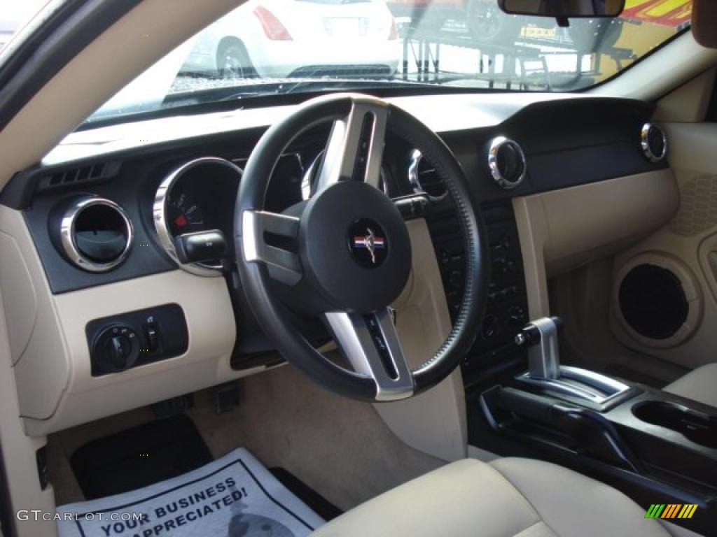 2006 Mustang V6 Premium Coupe - Black / Light Parchment photo #8