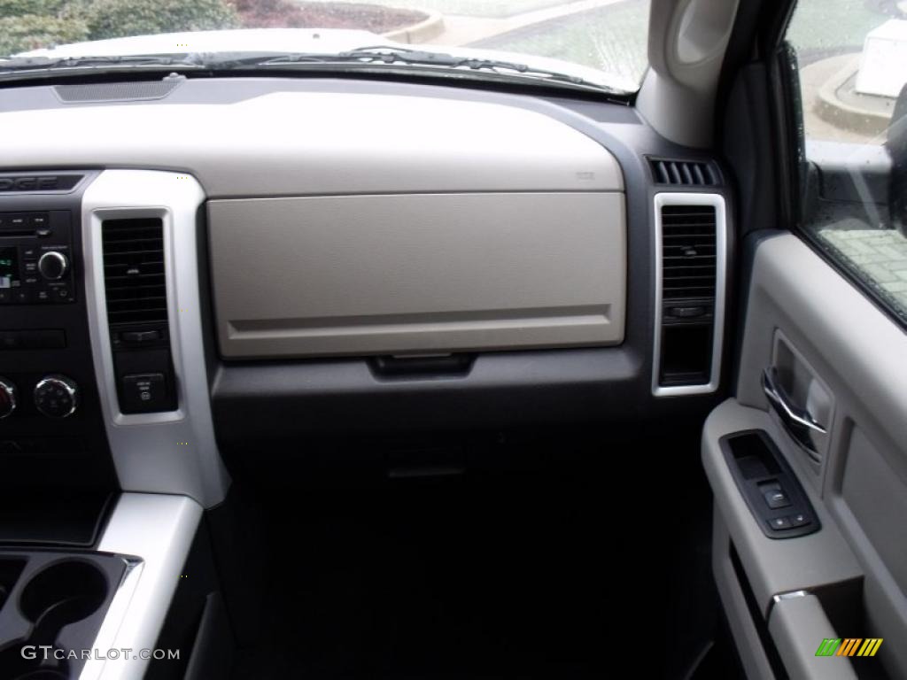 2009 Ram 1500 Big Horn Edition Crew Cab - Stone White / Dark Slate/Medium Graystone photo #22