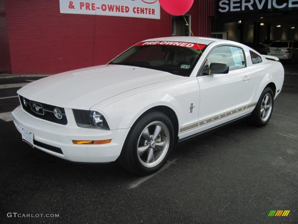 2006 Mustang V6 Premium Coupe - Performance White / Light Parchment photo #1