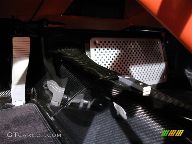 2005 Porsche Carrera GT Standard Carrera GT Model Controls Photo #272663