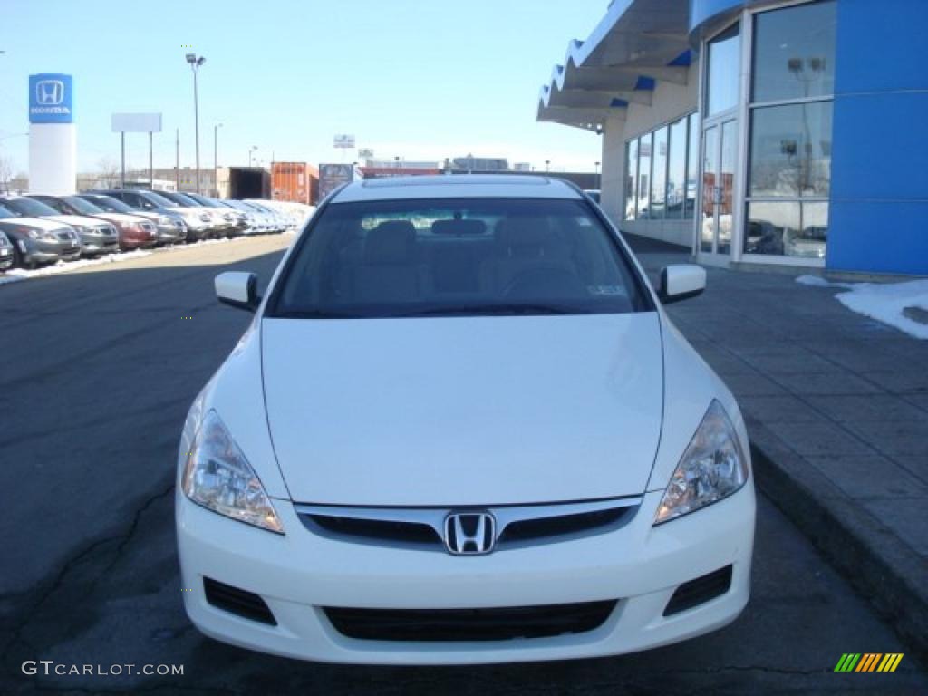 2006 Accord EX-L V6 Sedan - Taffeta White / Ivory photo #6