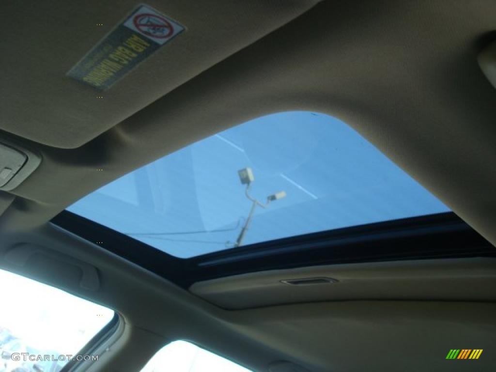 2006 Accord EX-L V6 Sedan - Taffeta White / Ivory photo #12