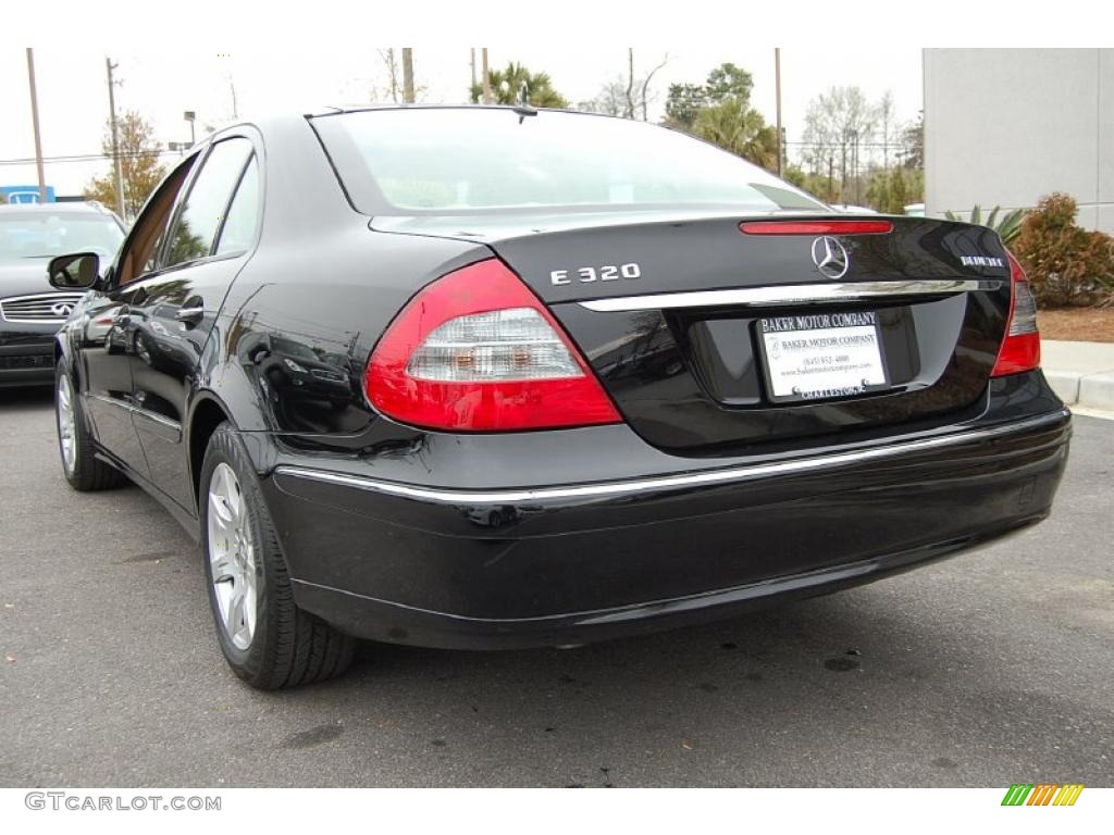 2008 E 320 BlueTEC Sedan - Black / Cashmere photo #18