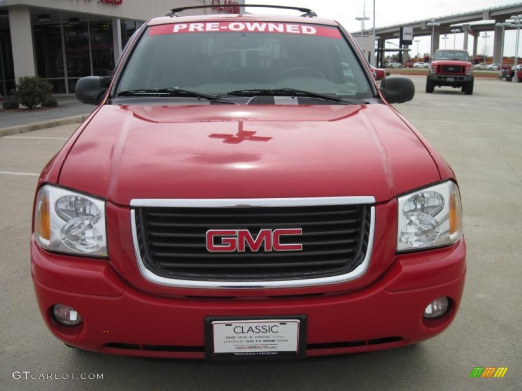2002 Envoy SLE - Fire Red / Dark Pewter photo #5