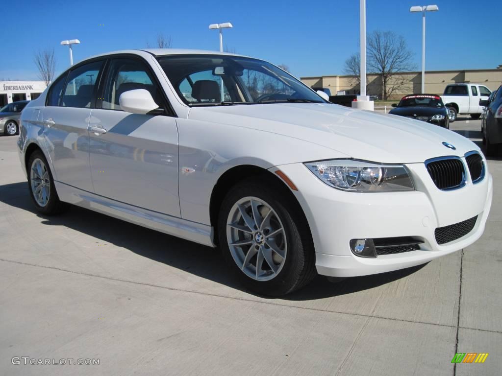 2010 3 Series 328i Sedan - Alpine White / Beige photo #2