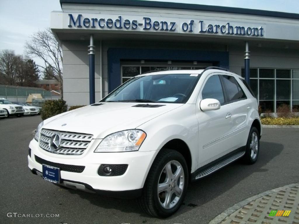 2008 ML 350 4Matic - Arctic White / Black photo #1