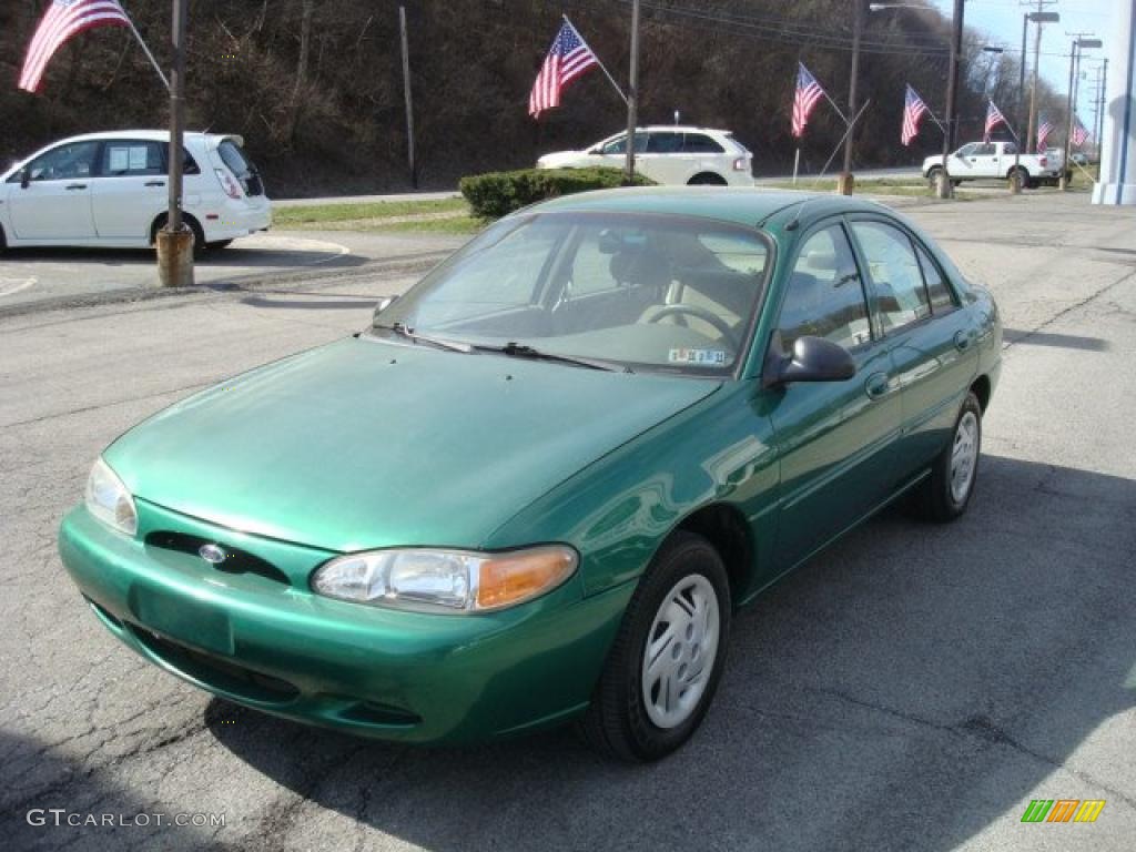 2002 Grabber Green Metallic Ford Escort SE Sedan 27235259 Photo 5