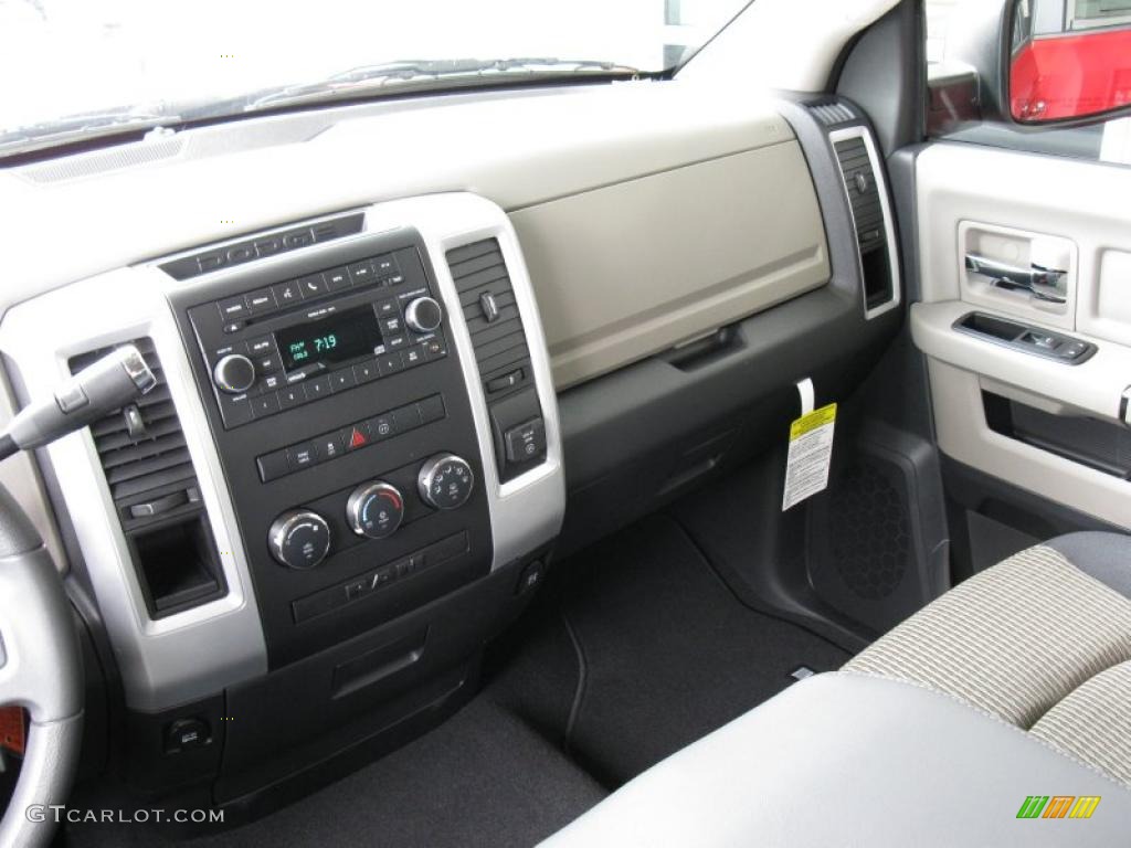 2010 Ram 1500 SLT Quad Cab - Inferno Red Crystal Pearl / Dark Slate/Medium Graystone photo #20