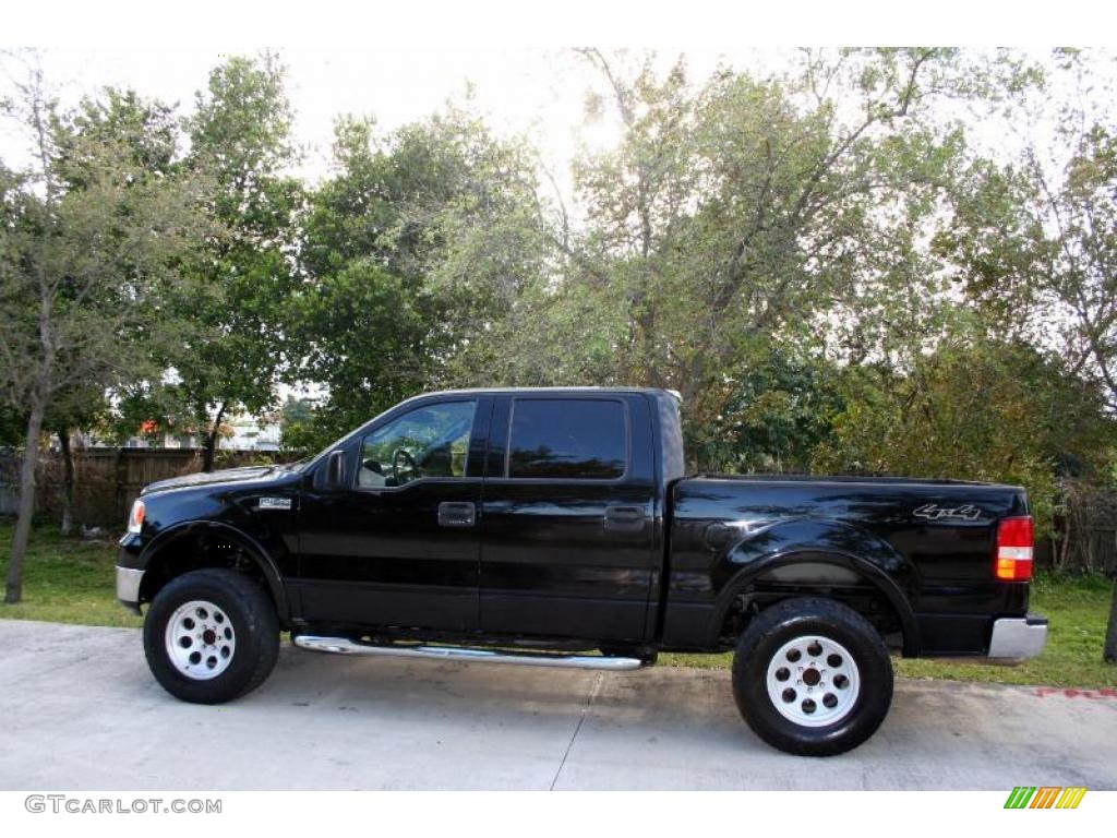 2004 F150 Lariat SuperCrew 4x4 - Black / Black/Medium Flint photo #4