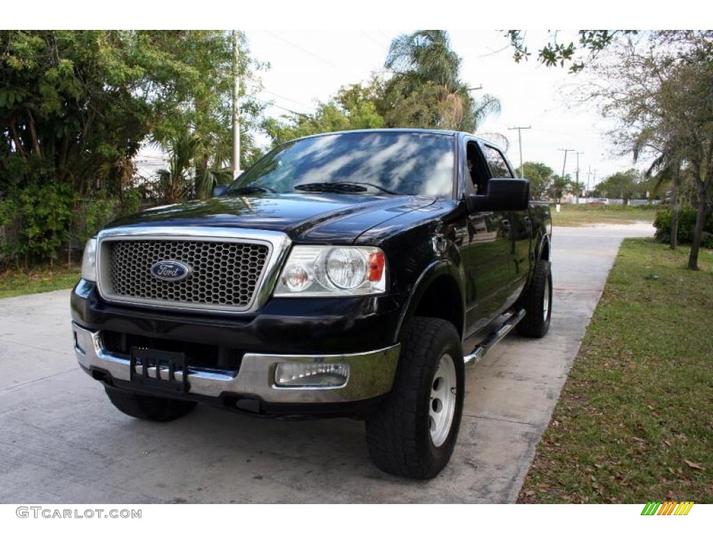 2004 F150 Lariat SuperCrew 4x4 - Black / Black/Medium Flint photo #18