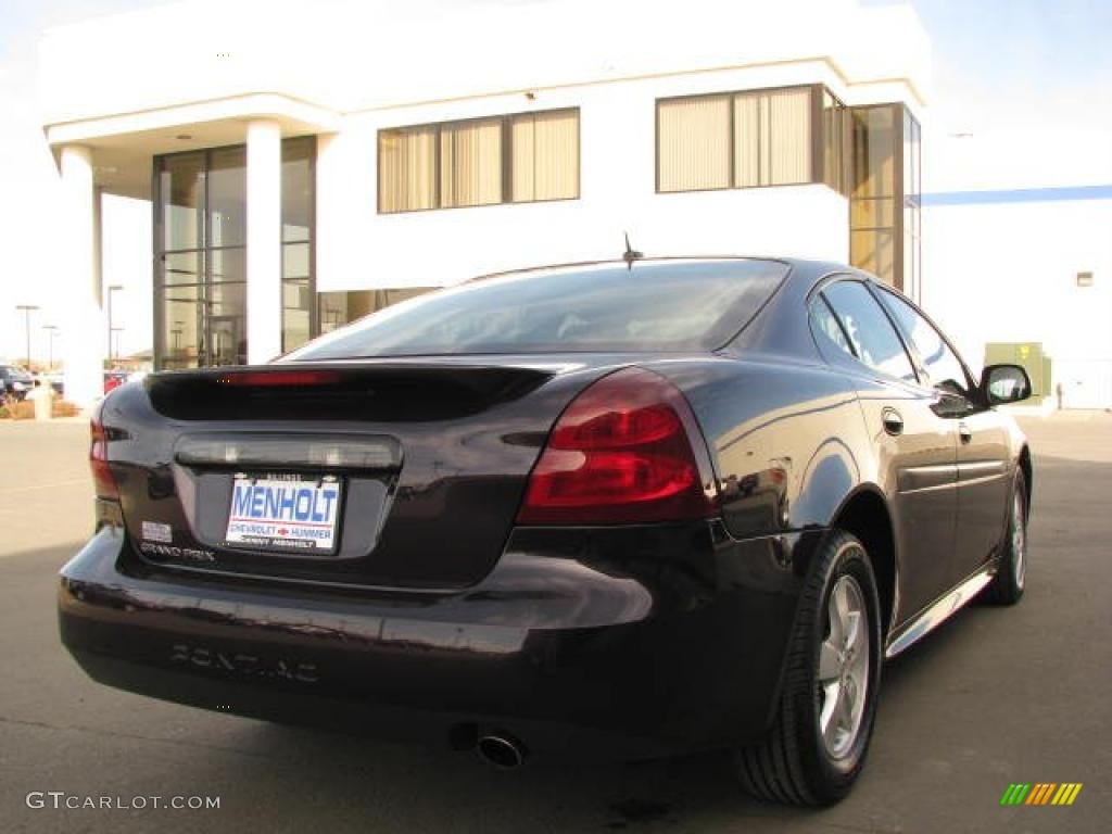 2007 Grand Prix Sedan - Purple Haze Metallic / Ebony photo #10