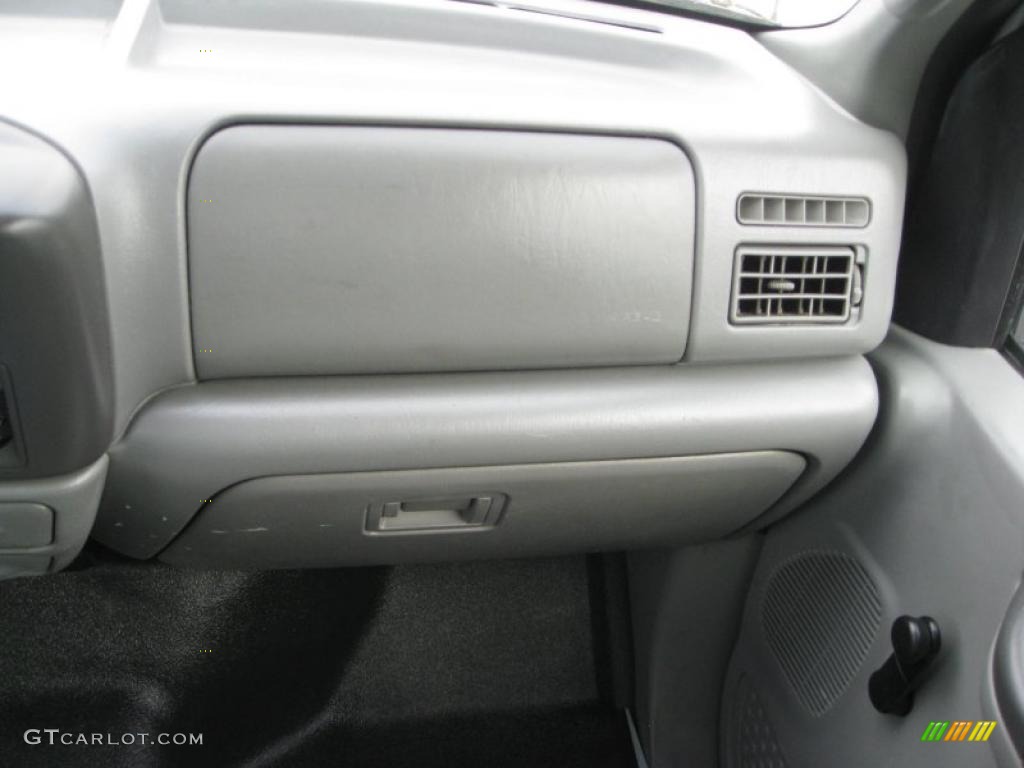 2004 F250 Super Duty XL Regular Cab - Oxford White / Medium Flint photo #28