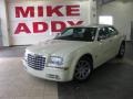 Cool Vanilla - 300 C HEMI Photo No. 1