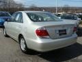 Lunar Mist Metallic - Camry LE Photo No. 4