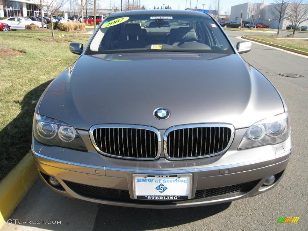 Sterling Grey Metallic BMW 7 Series