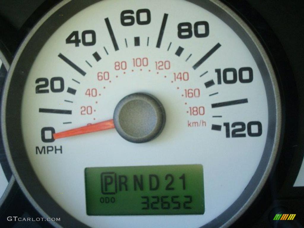 2007 Escape XLT - Red / Medium/Dark Pebble photo #19