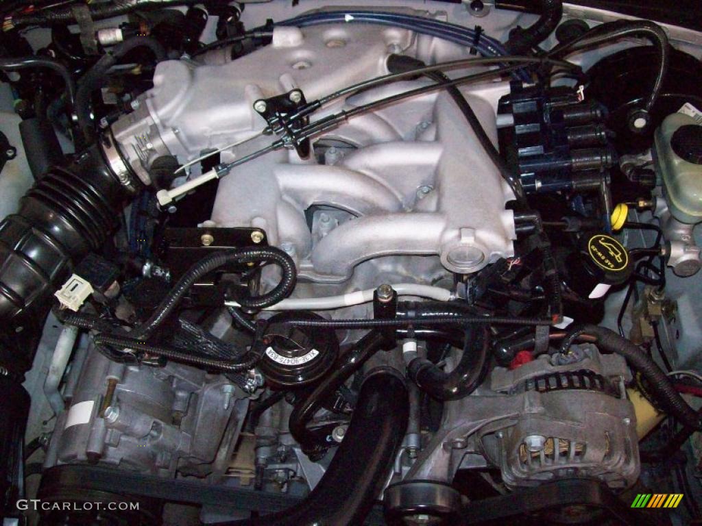 2001 Mustang V6 Coupe - Silver Metallic / Medium Graphite photo #25