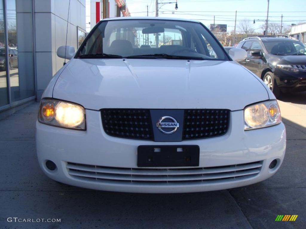 2005 Sentra 1.8 S - Cloud White / Taupe photo #2