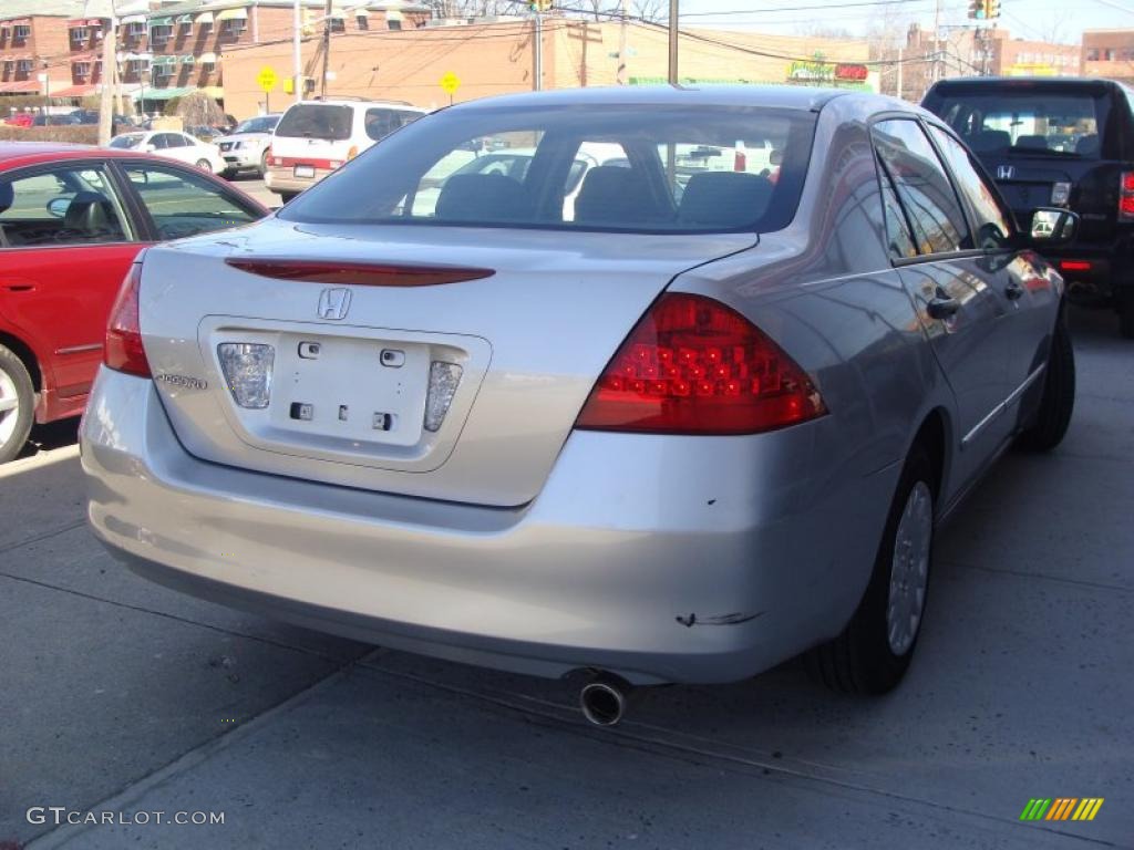 2006 Accord Value Package Sedan - Alabaster Silver Metallic / Gray photo #4