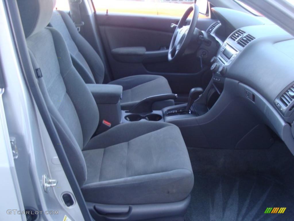 2006 Accord Value Package Sedan - Alabaster Silver Metallic / Gray photo #14