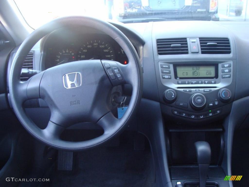 2006 Accord Value Package Sedan - Alabaster Silver Metallic / Gray photo #17