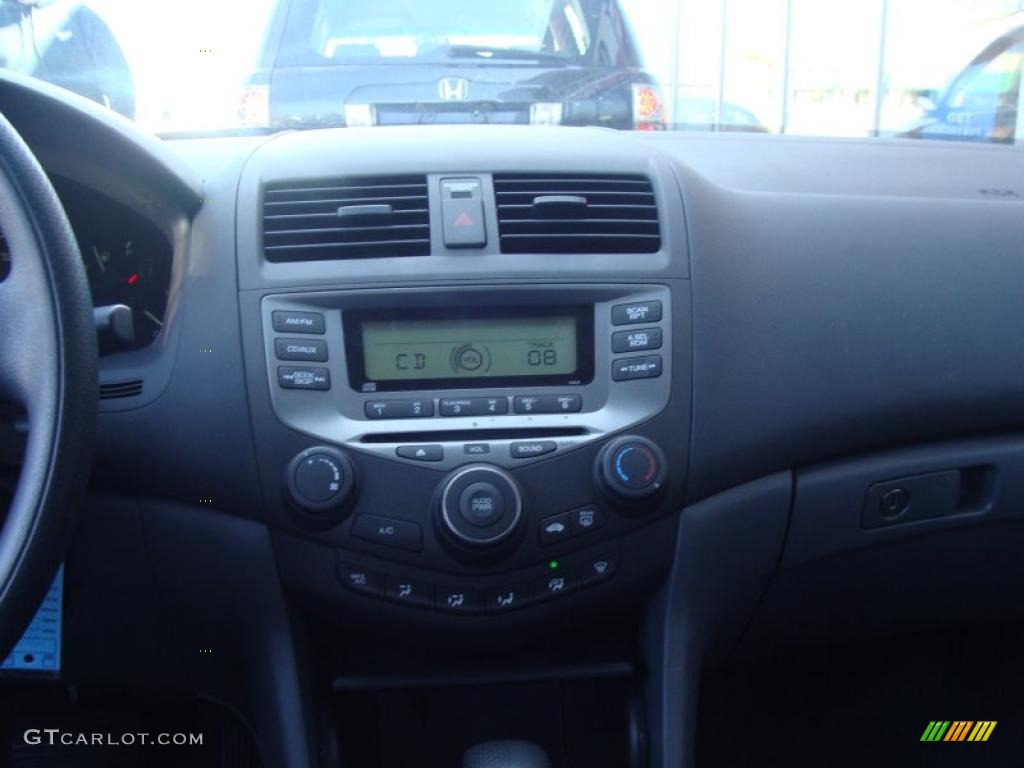 2006 Accord Value Package Sedan - Alabaster Silver Metallic / Gray photo #19