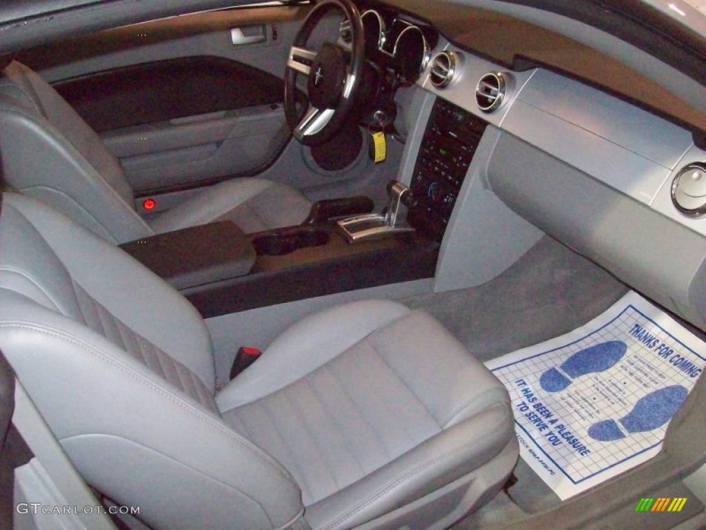 2006 Mustang GT Premium Coupe - Satin Silver Metallic / Light Graphite photo #21