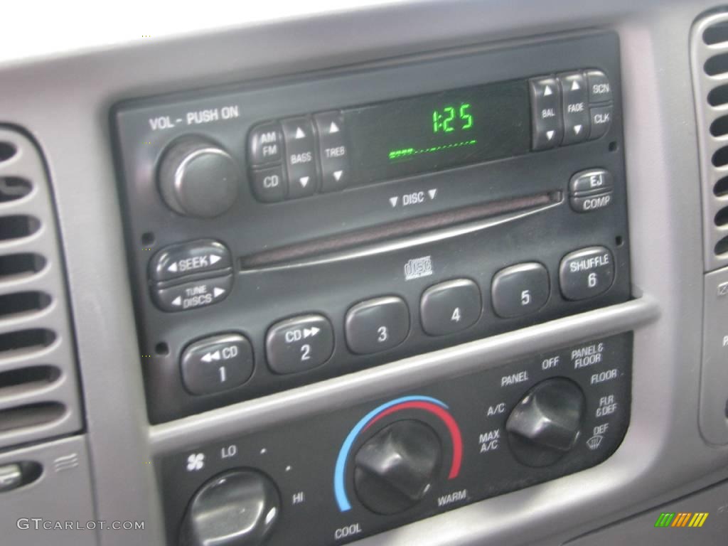 2003 F150 XLT Regular Cab Flareside 4x4 - Silver Metallic / Medium Graphite Grey photo #21
