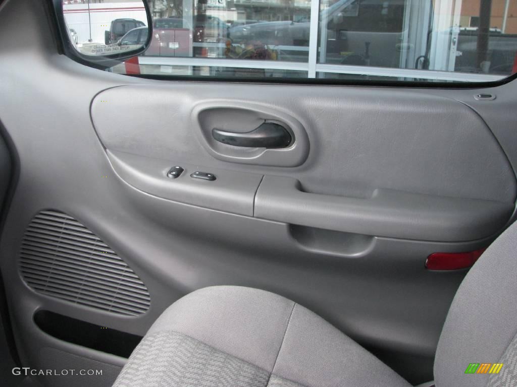 2003 F150 XLT Regular Cab Flareside 4x4 - Silver Metallic / Medium Graphite Grey photo #22