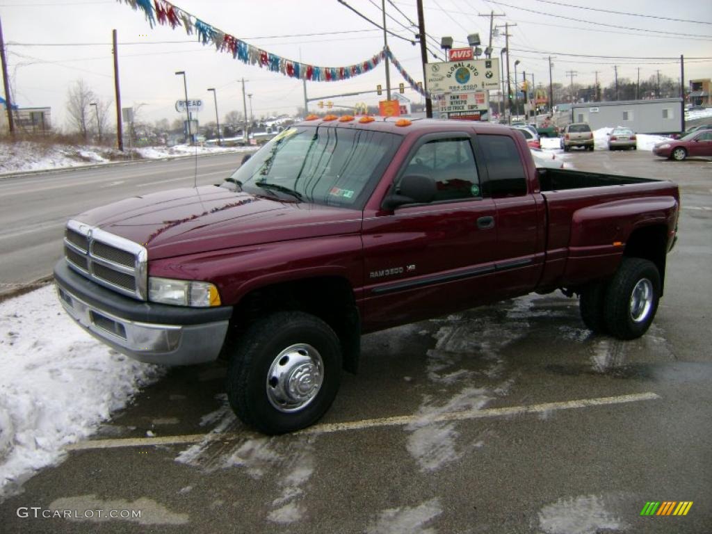 2001 Ram 3500 SLT Club Cab 4x4 Dually - Dark Garnet Red Pearl / Mist Gray photo #4