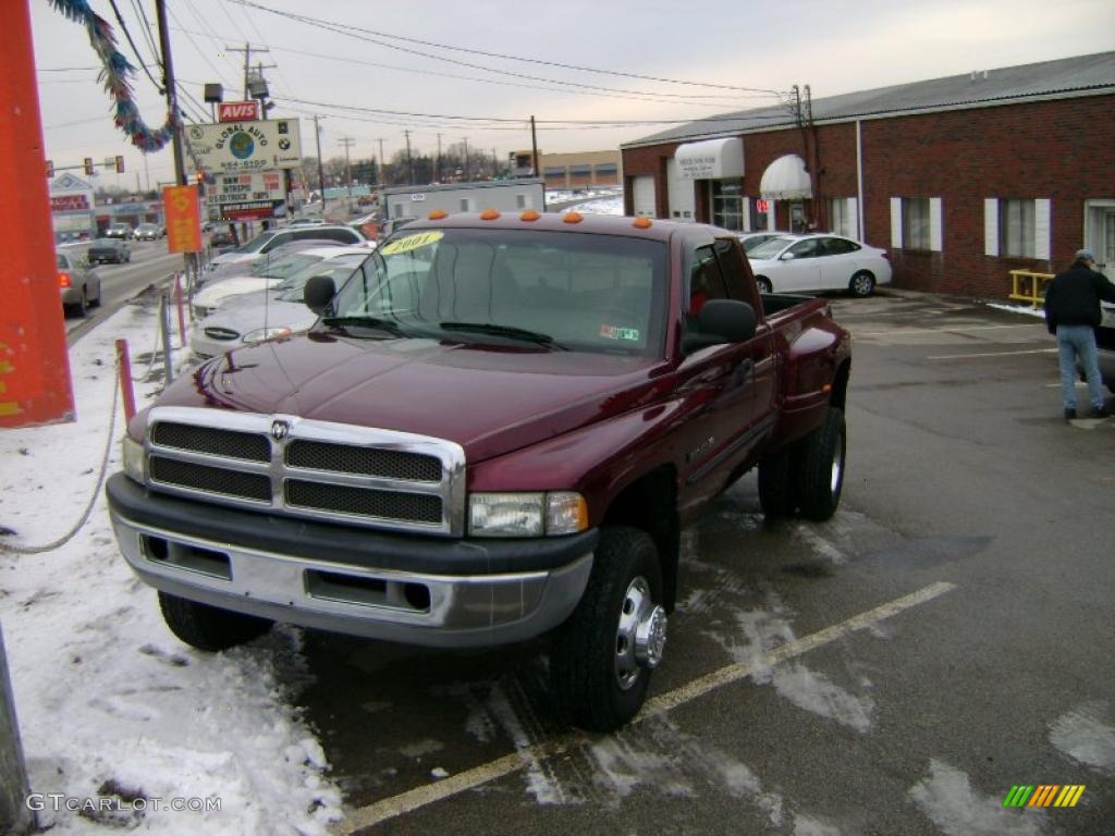 2001 Ram 3500 SLT Club Cab 4x4 Dually - Dark Garnet Red Pearl / Mist Gray photo #5