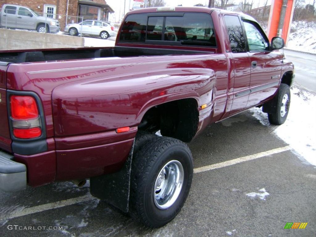 2001 Ram 3500 SLT Club Cab 4x4 Dually - Dark Garnet Red Pearl / Mist Gray photo #22