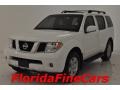 Avalanche White - Pathfinder LE Photo No. 1