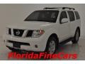 2005 Avalanche White Nissan Pathfinder LE  photo #1