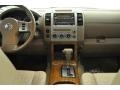 2005 Avalanche White Nissan Pathfinder LE  photo #17